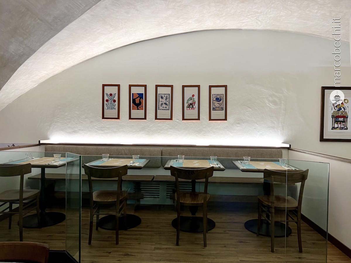 La sala soprastante
