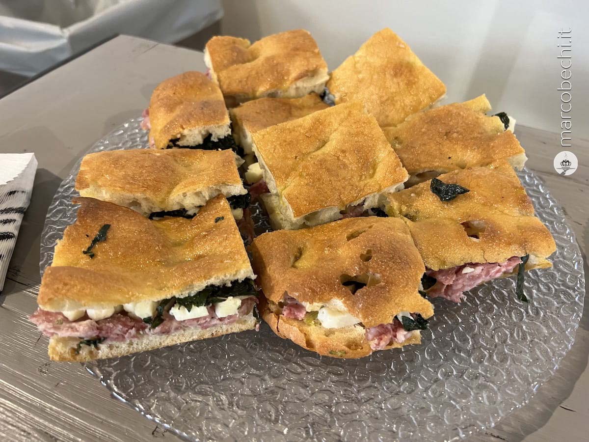 La schiacciata con la sbrisolona