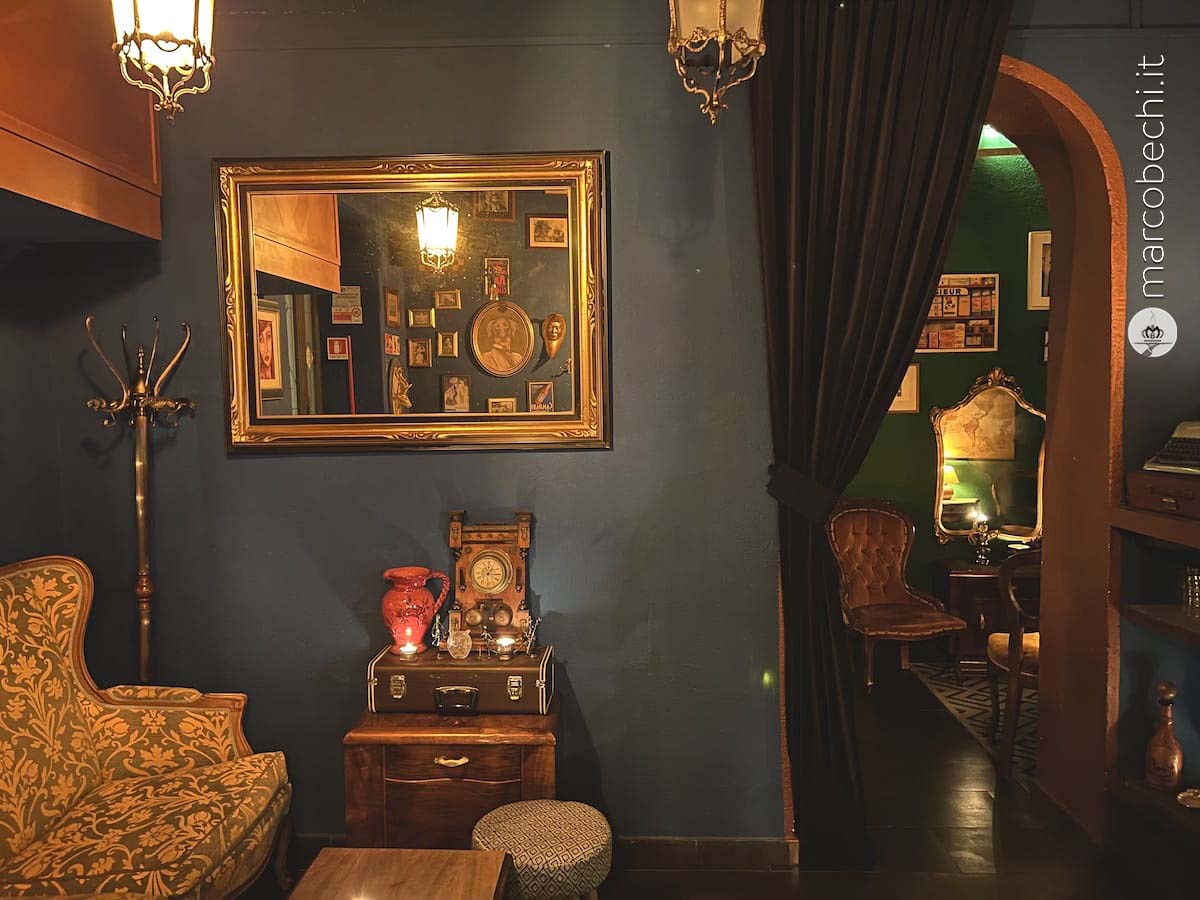 L'interno di Bitter Bar Firenze