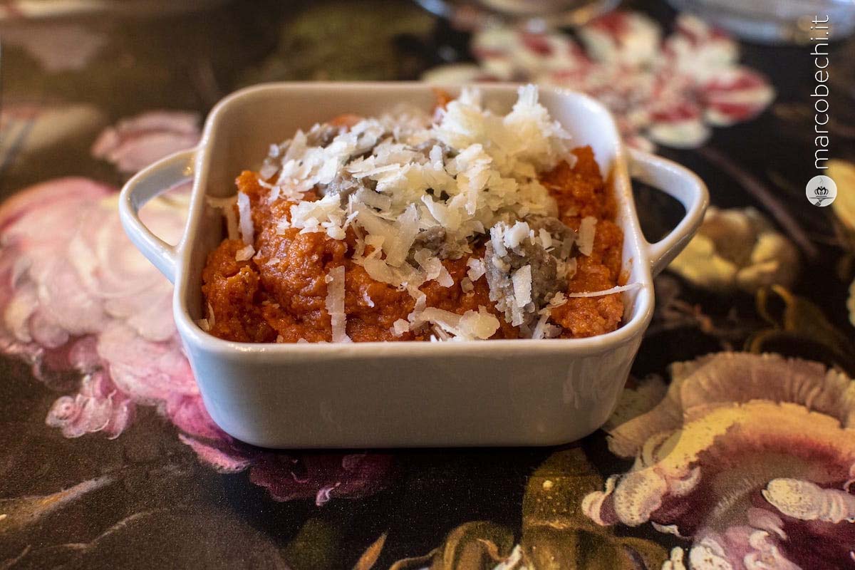 Pappa al pomodoro con salsiccia della macelleria Balestri