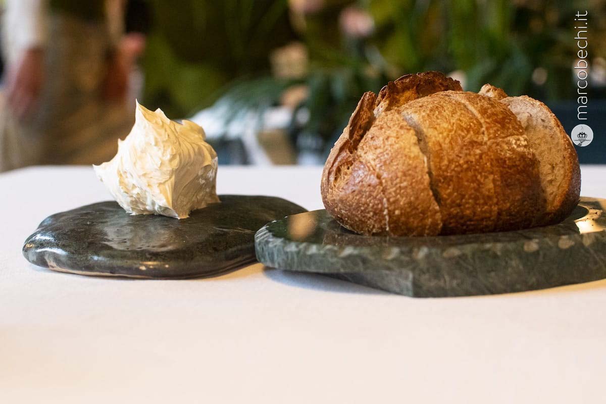 Pane alle castagne Molino Grifoni, melata d'abete e burro mantecato a freddo