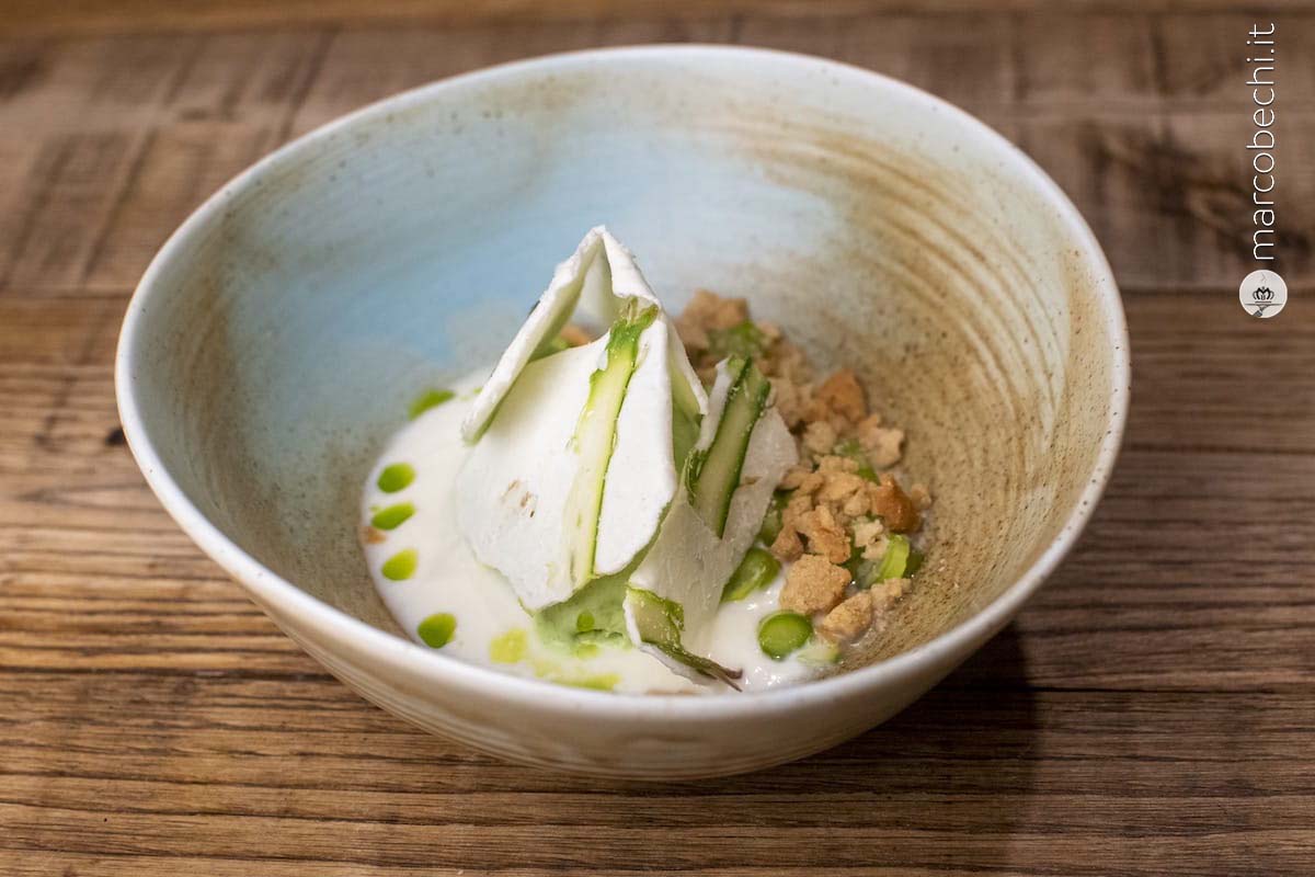 Asparagi, yogurt e miele