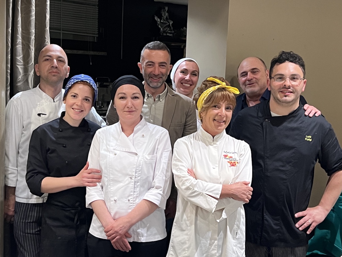 Lo staffa al completo di Alcide e Raffaella
