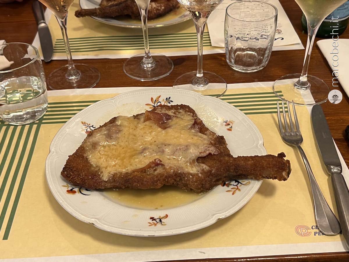 Cotoletta alla Bolognese