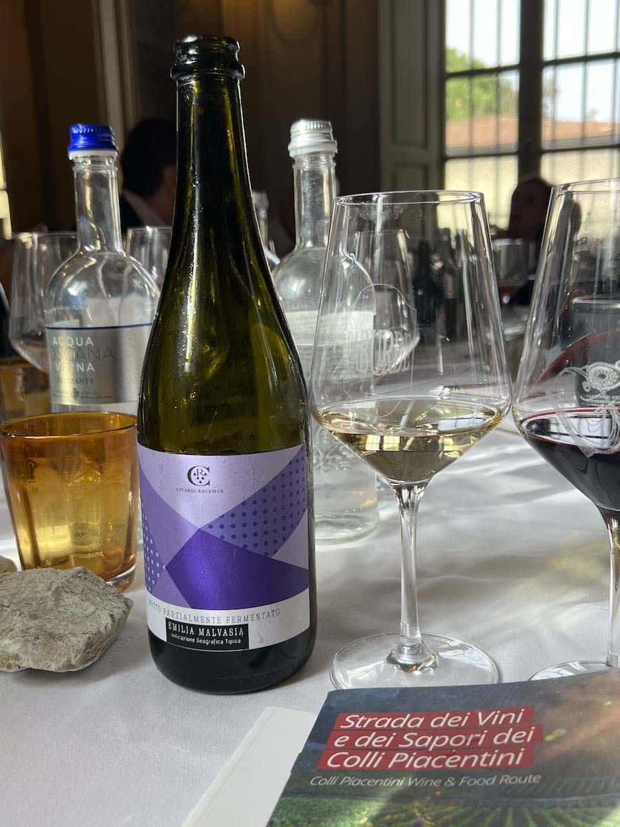 Emilia ICT Malvasia Frizzante Dolce, Civardi Racemus