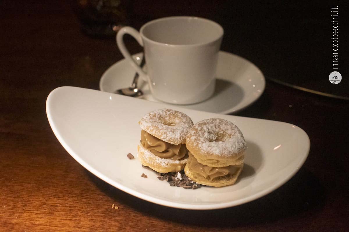 Il caffè e la pasta choux