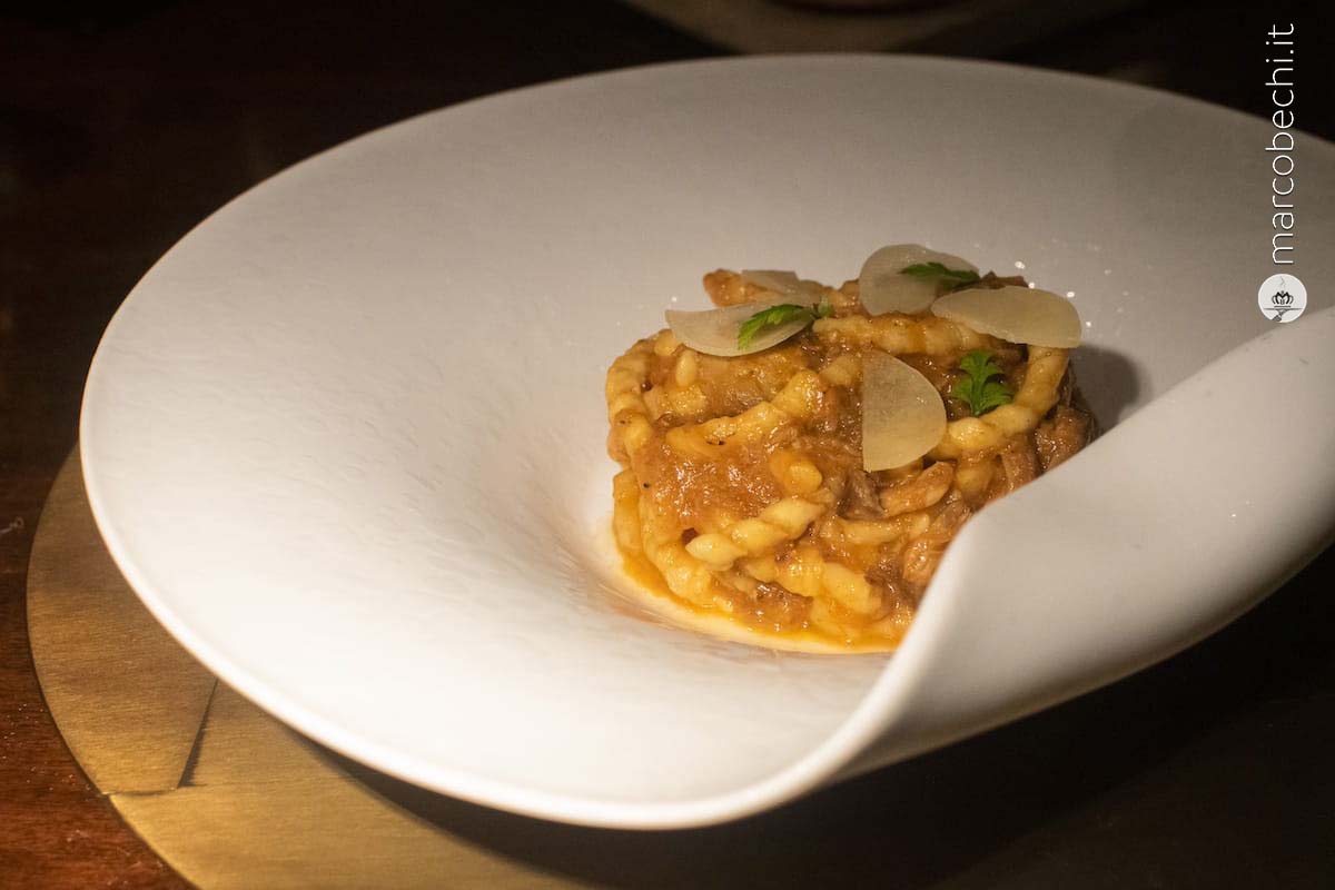 Maccheroni al Ferretto, Ragu della domenica, pecorino Irpino e "la sua scarpetta"