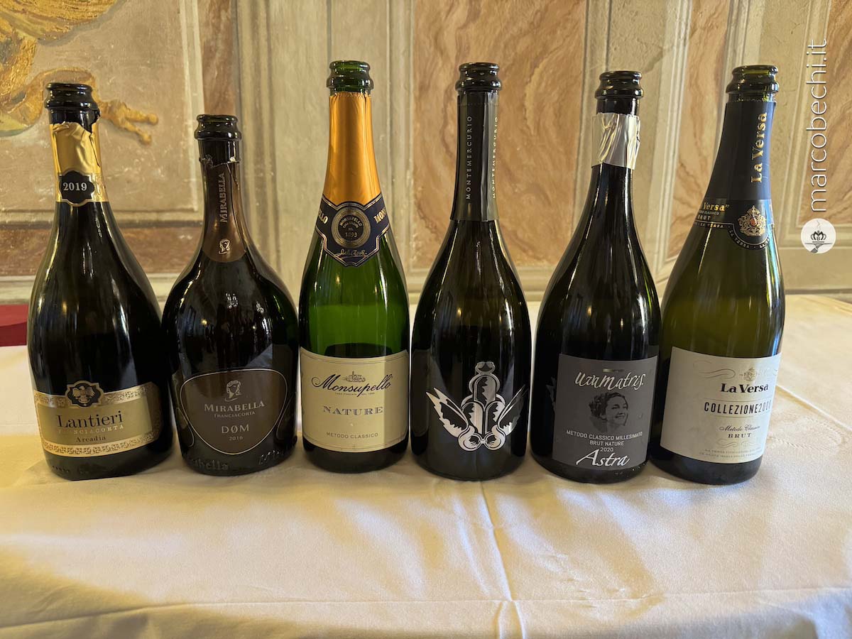 Le bottiglie in degustazione
