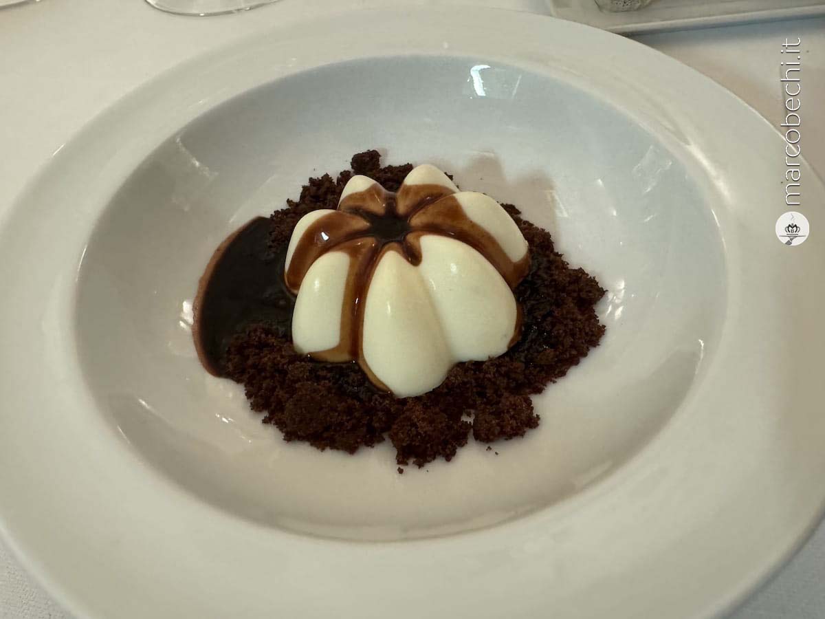 Pannacotta al sambuco con crema al caffè