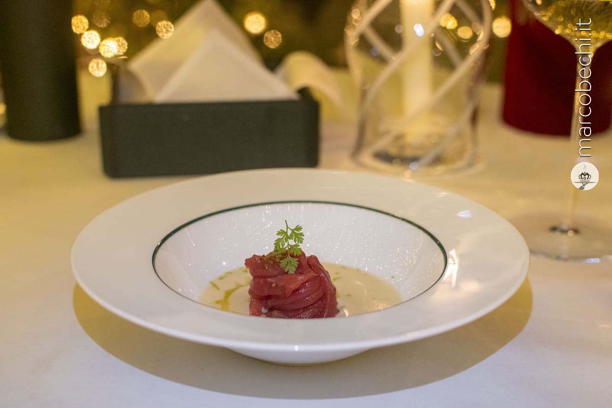 Spaghetto di tonno, Bagnacauda con alici di Monterosso