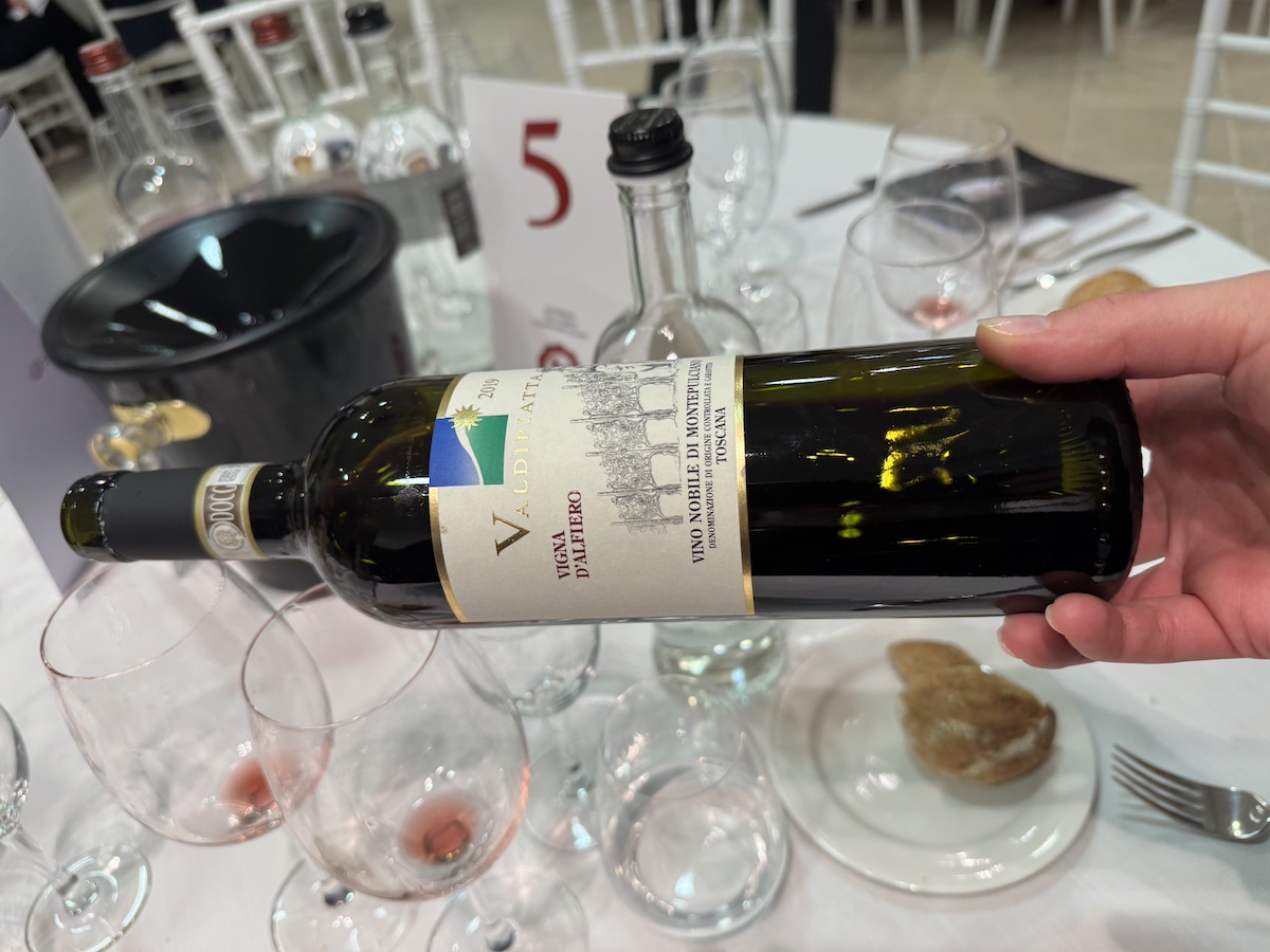 Uno dei vini in degustazione alla cena di gala