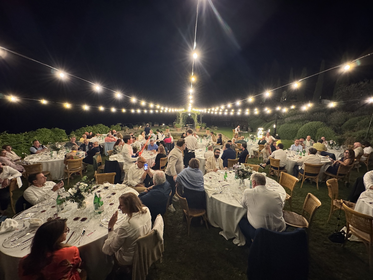 Un momento della cena a Capannelle