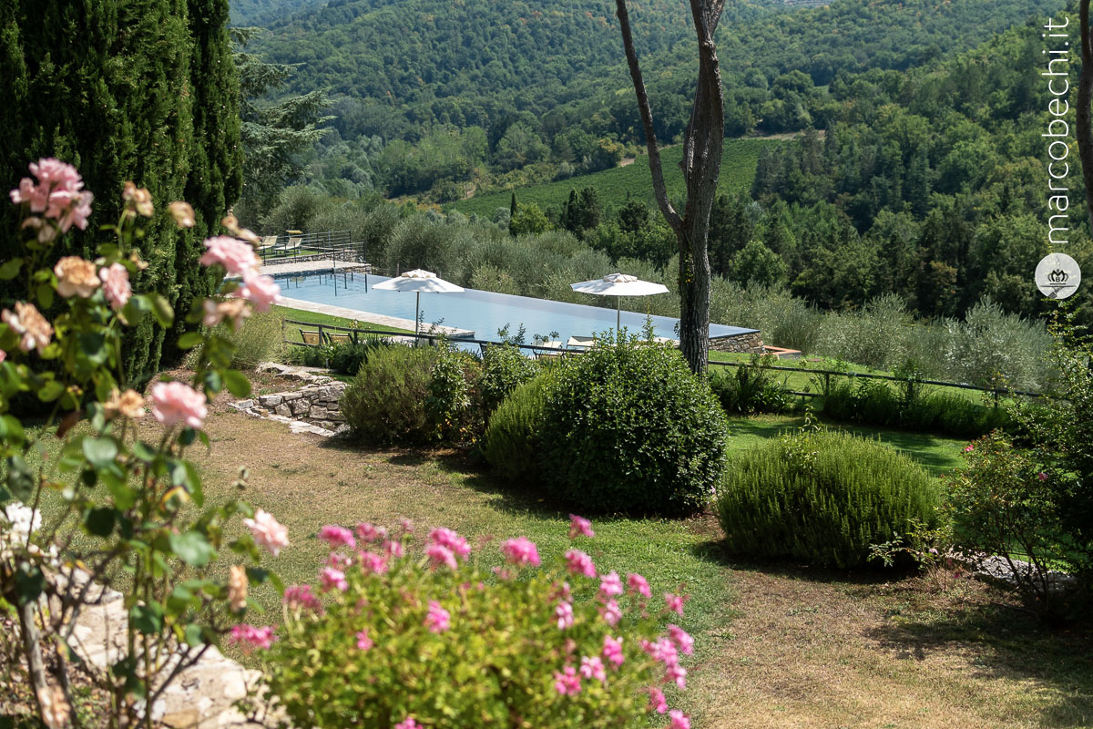 La piscina del Castello di Spaltenna