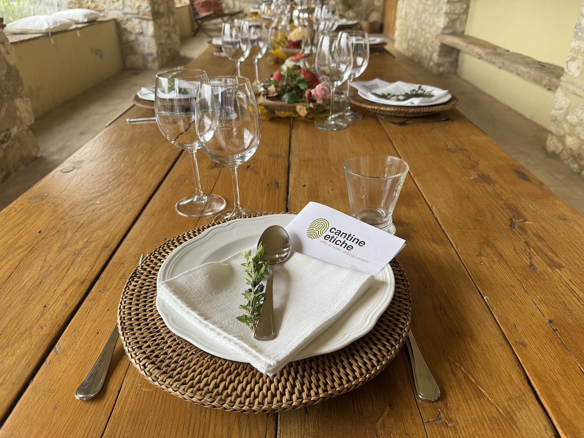 Il pranzo sotto ilporticato