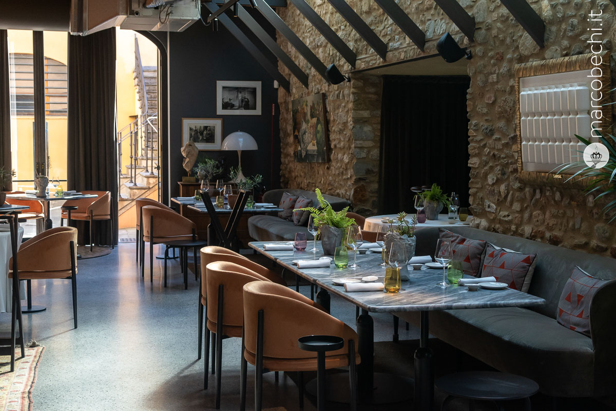 La sala del ristorante Paradis