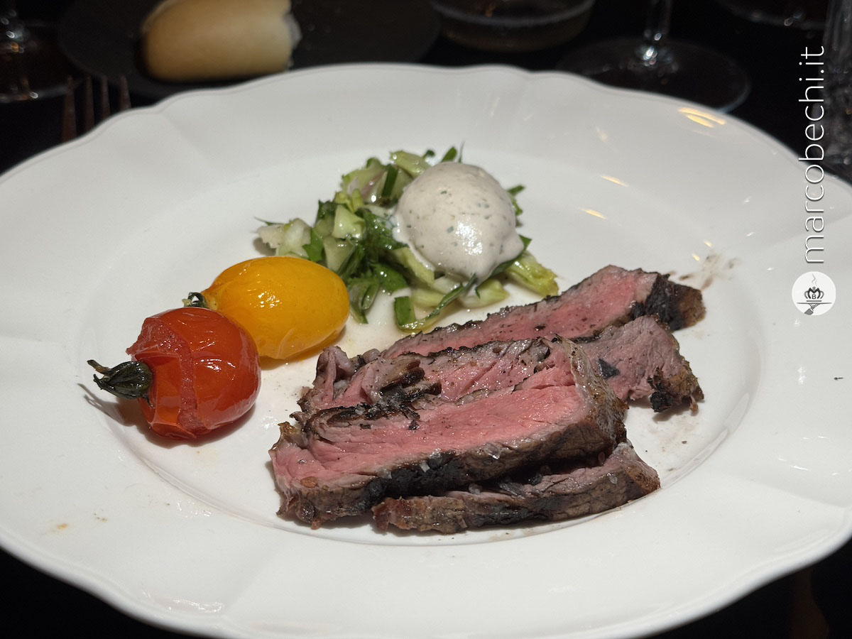 Gelato all'acciuga e bistecca di Chianina