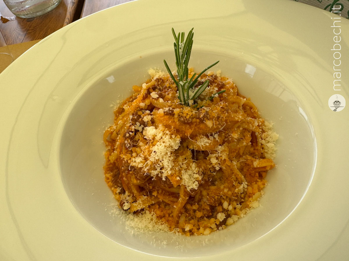 Tagliolini con ragù di Chianina