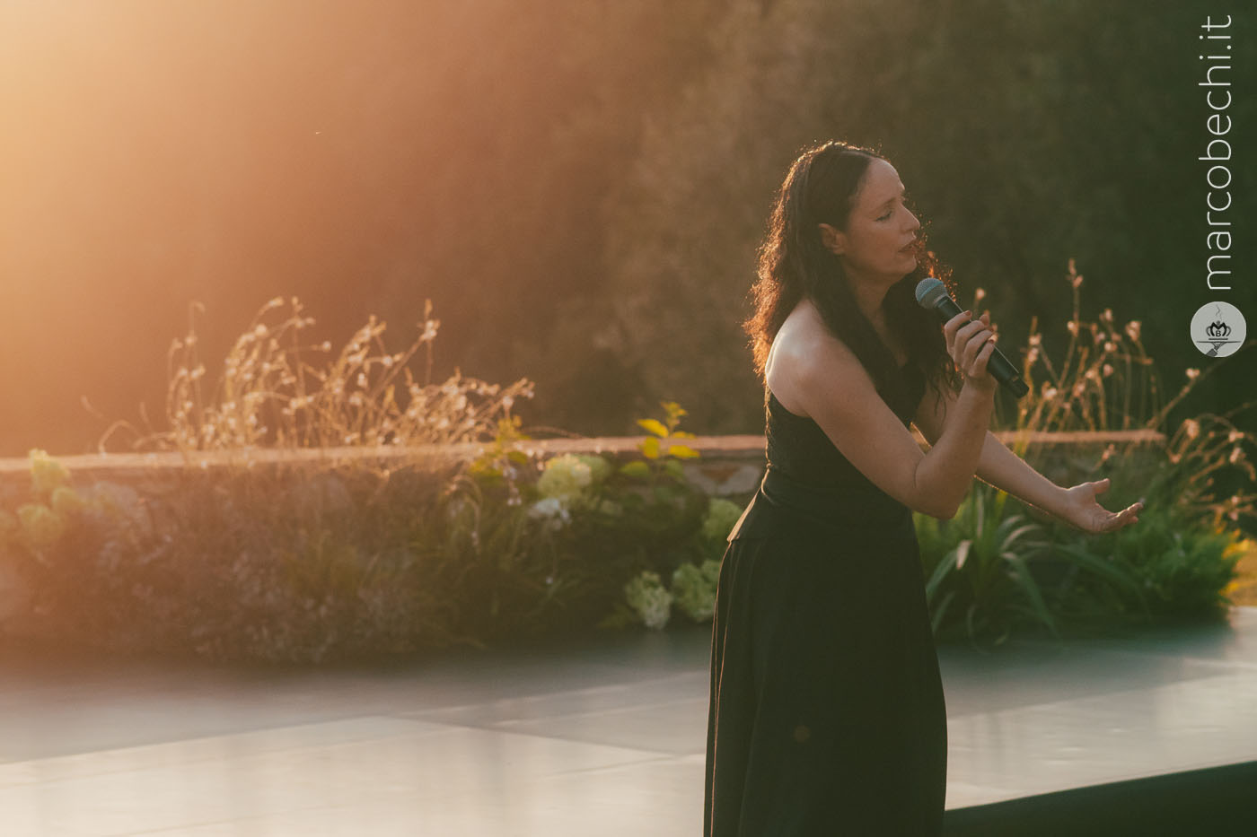 Lo spettacolo Nocturna con Francesca Lettieri – A Shining Light, una produzione Aarte - Castello di Casole, A Belmond Hotel, Tuscany