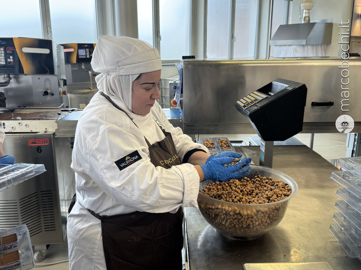 Un momento della lavorazione