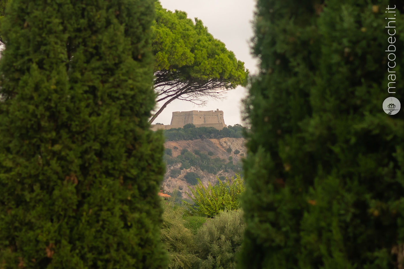 Il forte in lontananza